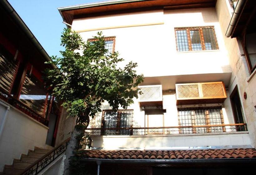 هتل Zeynep Hanim Konagi