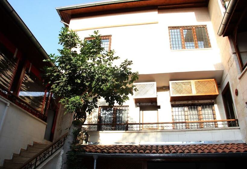 هتل Zeynep Hanim Konagi