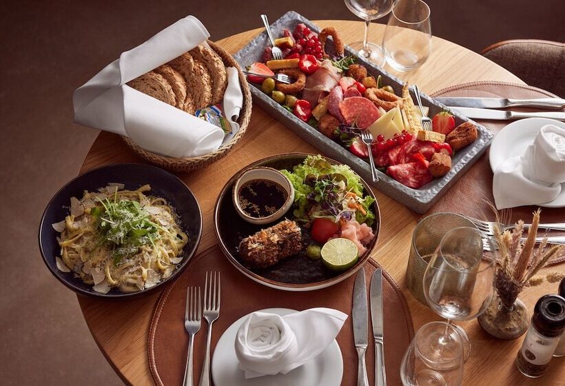 Van Der Valk Hotel Dennenhof