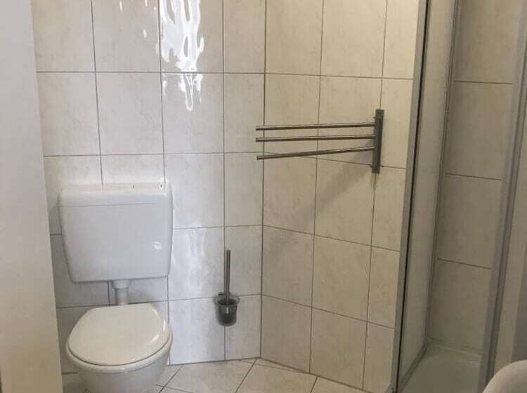 پانسیون Am Stuttgarter Eck