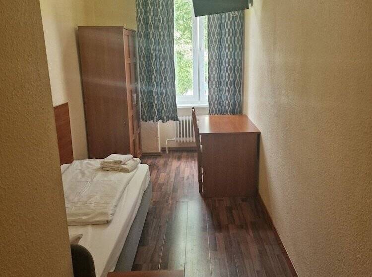 پانسیون Am Stuttgarter Eck