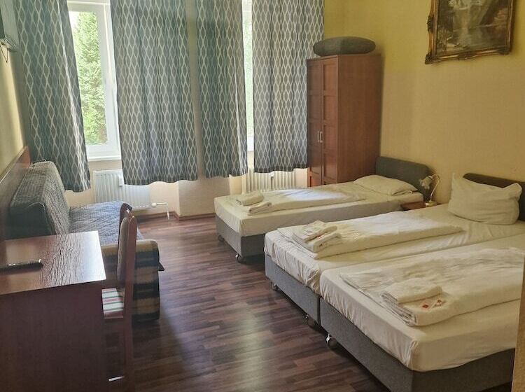 پانسیون Am Stuttgarter Eck