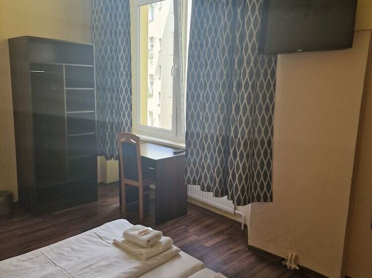 پانسیون Am Stuttgarter Eck