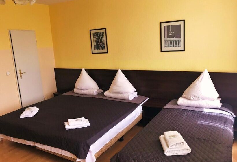 پانسیون Am Stuttgarter Eck