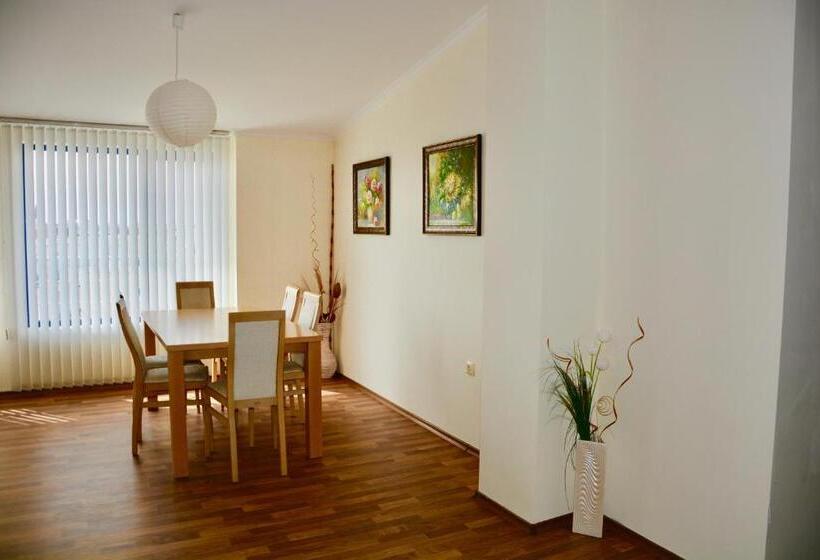 Rainbow 1 Holiday Complex