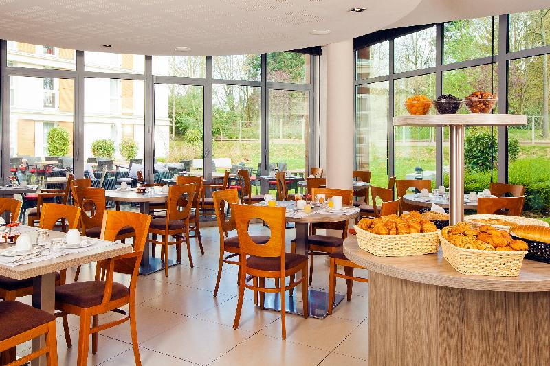 Residhome Paris Guyancourt