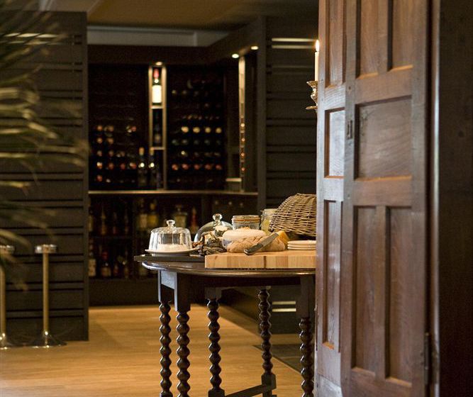 Sandton Hotel De Roskam