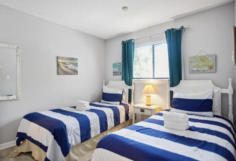 5 Stars Peaceful Condo 7 Min Walk To The Beach