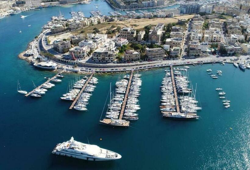 هاستل Centre Point, Malta S Most Central