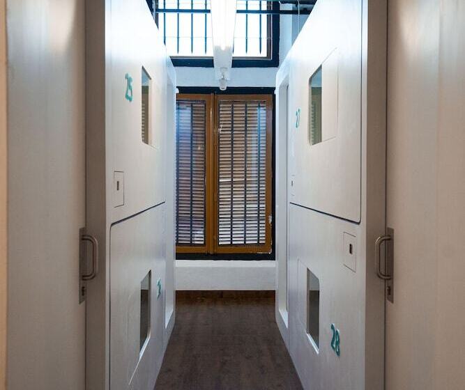 فندق صغير Bobopod Kota Lama, Semarang