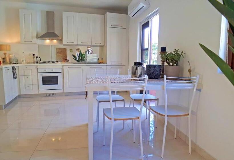 هاستل Centre Point, Malta S Most Central