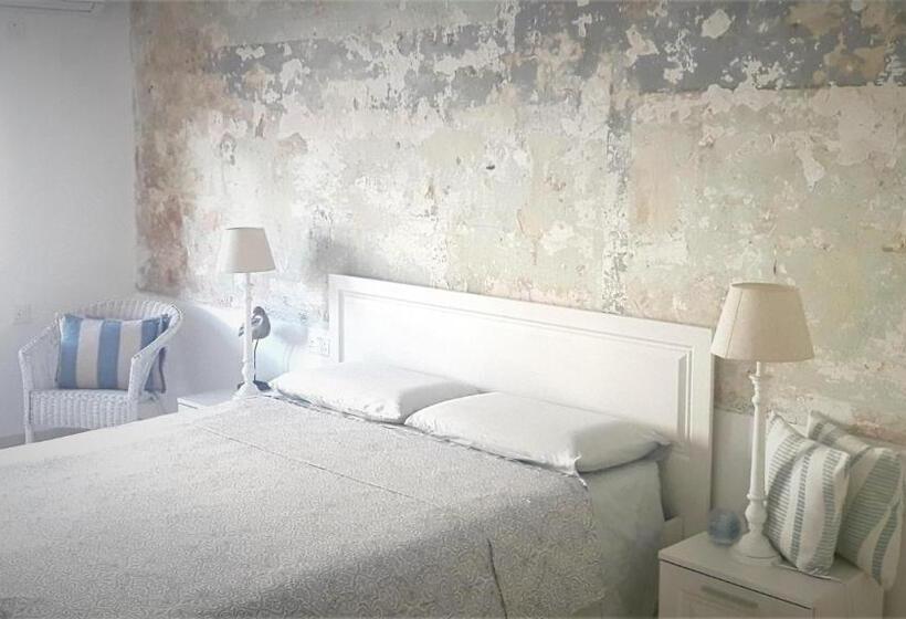 هاستل Centre Point, Malta S Most Central