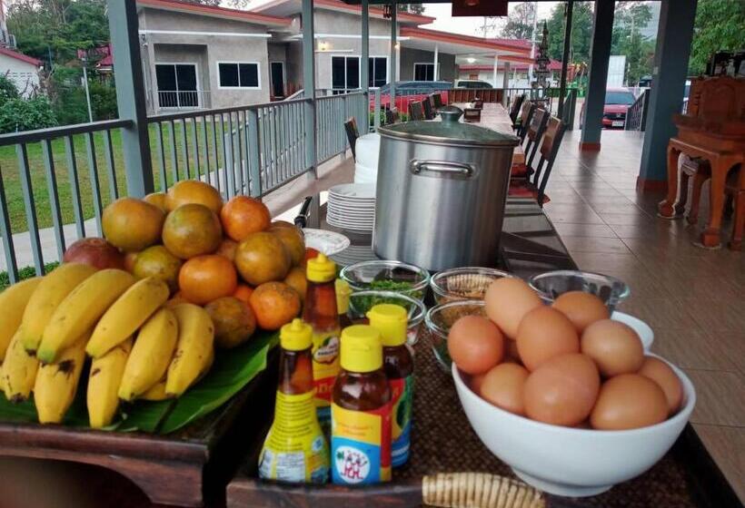 호스텔 Jeerang Countryside Resort