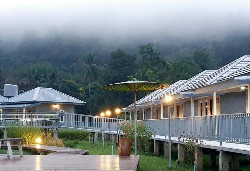 호스텔 Jeerang Countryside Resort