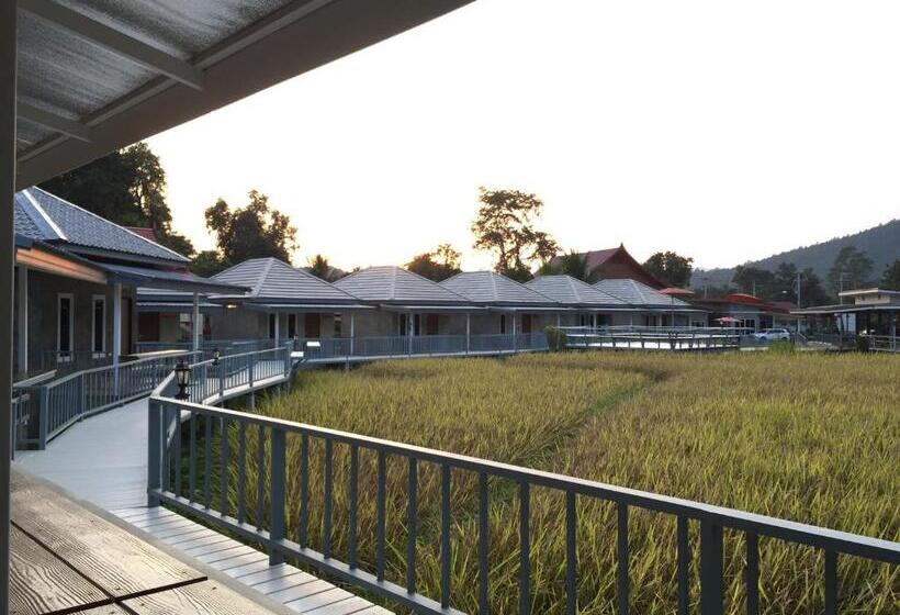 호스텔 Jeerang Countryside Resort