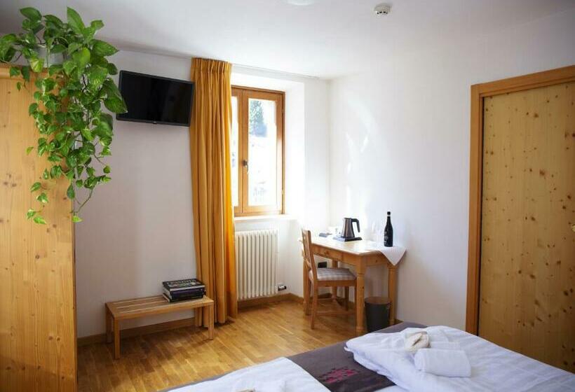 فندق صغير Locanda Alpina A 1250 Mt