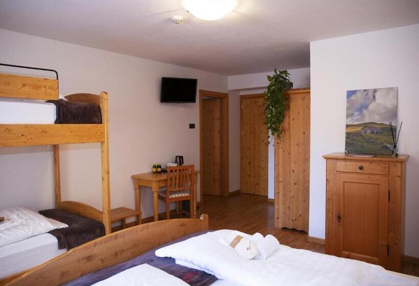 فندق صغير Locanda Alpina A 1250 Mt