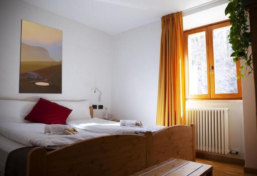 فندق صغير Locanda Alpina A 1250 Mt