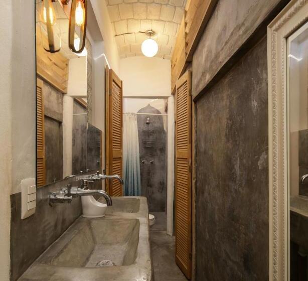 ユースホステル My Sisters House Female Only