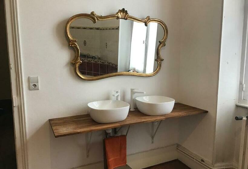 Bed and Breakfast Augustodun Home