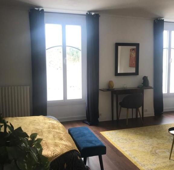 Bed and Breakfast Augustodun Home