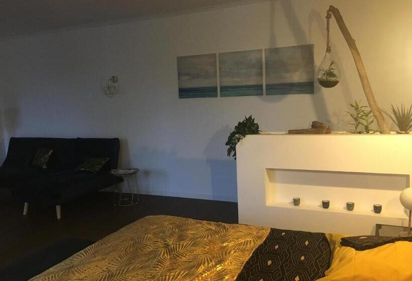 Bed and Breakfast Augustodun Home