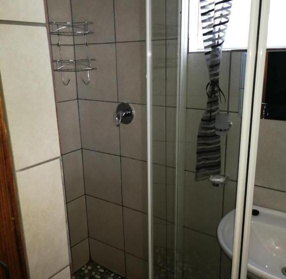 مبيت وإفطار Bougain Villa Guesthouse