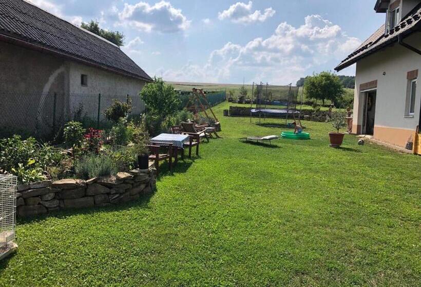 مبيت وإفطار Country House