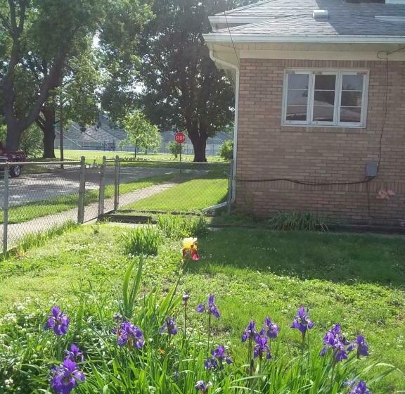 Bed and Breakfast Harriott House: The Winter Room