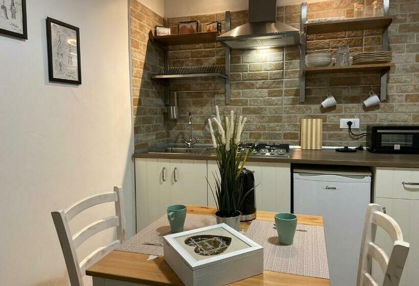 مبيت وإفطار La Corte Segreta Tivoli