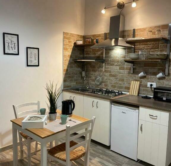 مبيت وإفطار La Corte Segreta Tivoli