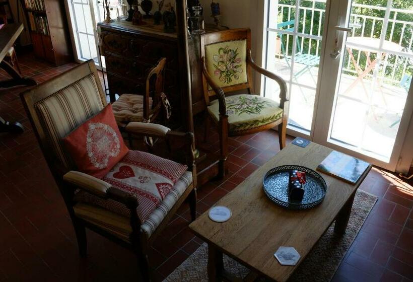 مبيت وإفطار Le Clot De La Hount