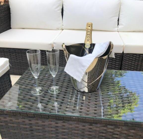 مبيت وإفطار Maison De La Comtesse