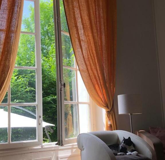 مبيت وإفطار Maison De La Comtesse