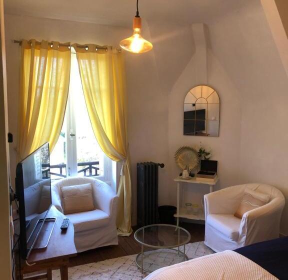 مبيت وإفطار Maison De La Comtesse