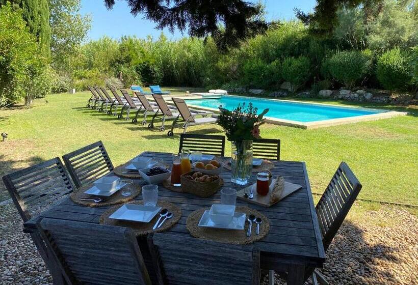 住宿加早餐  Mas Des Alpilles