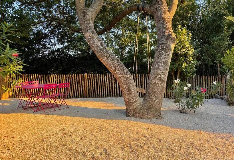 민박 Mas Des Alpilles