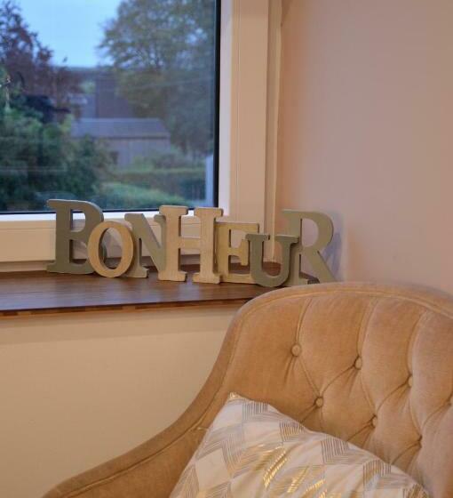 민박 Plumes Et Pinceaux