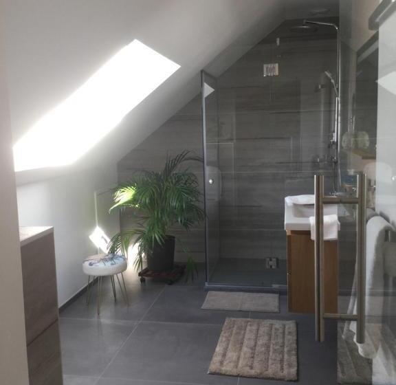 민박 Plumes Et Pinceaux