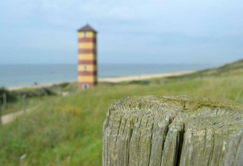 ベッドアンドブレックファースト Luxe Prive Kamer   Studio In Villa Aan Zee, Dishoek, Vernieuwd