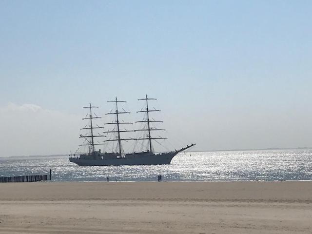 ベッドアンドブレックファースト Luxe Prive Kamer   Studio In Villa Aan Zee, Dishoek, Vernieuwd