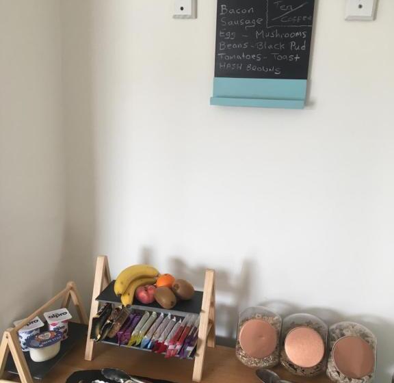 مبيت وإفطار The Corner House