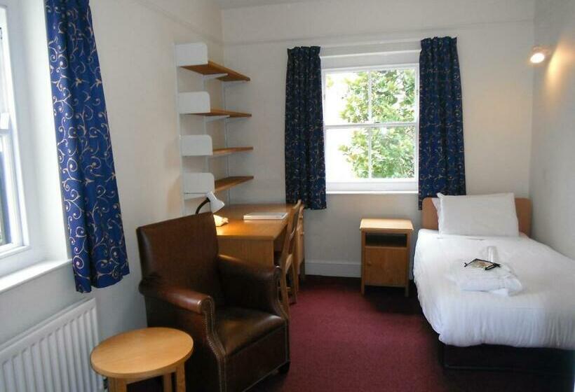 مبيت وإفطار Wadham College