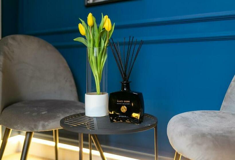 Catalog Boutique Rooms