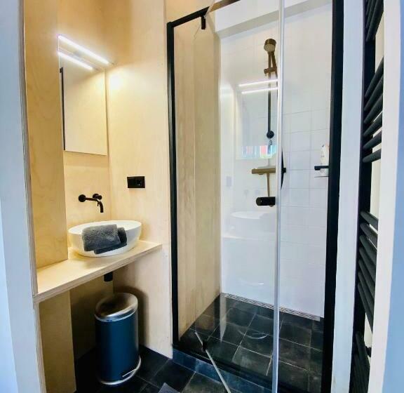 تختخواب و صبحانه Private Studio With Free Car Parking