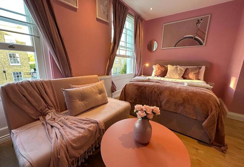 Gloucester Place   Baker Street