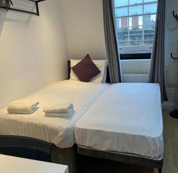 Gloucester Place   Baker Street