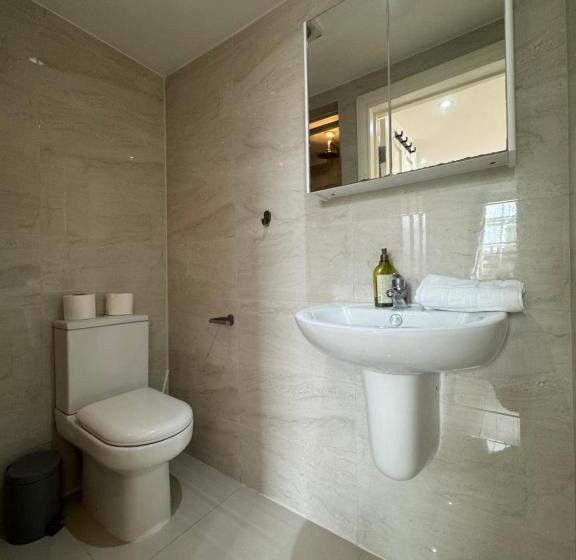 Gloucester Place   Baker Street