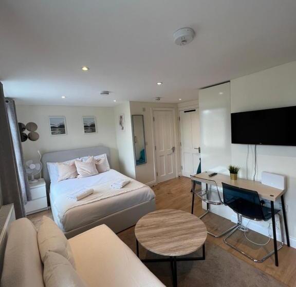 Gloucester Place   Baker Street