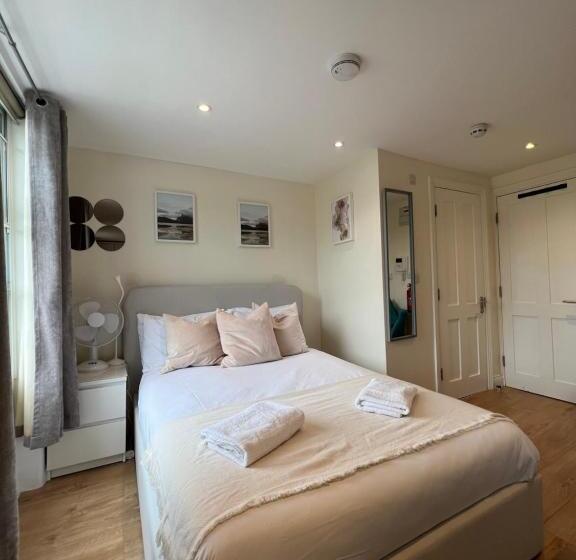 Gloucester Place   Baker Street